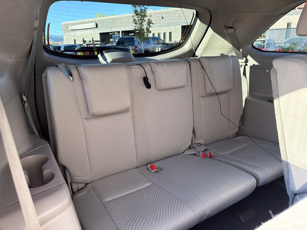 Used 2018 Toyota Highlander LE w/ Protection Package #3 AWD/4WD image 17