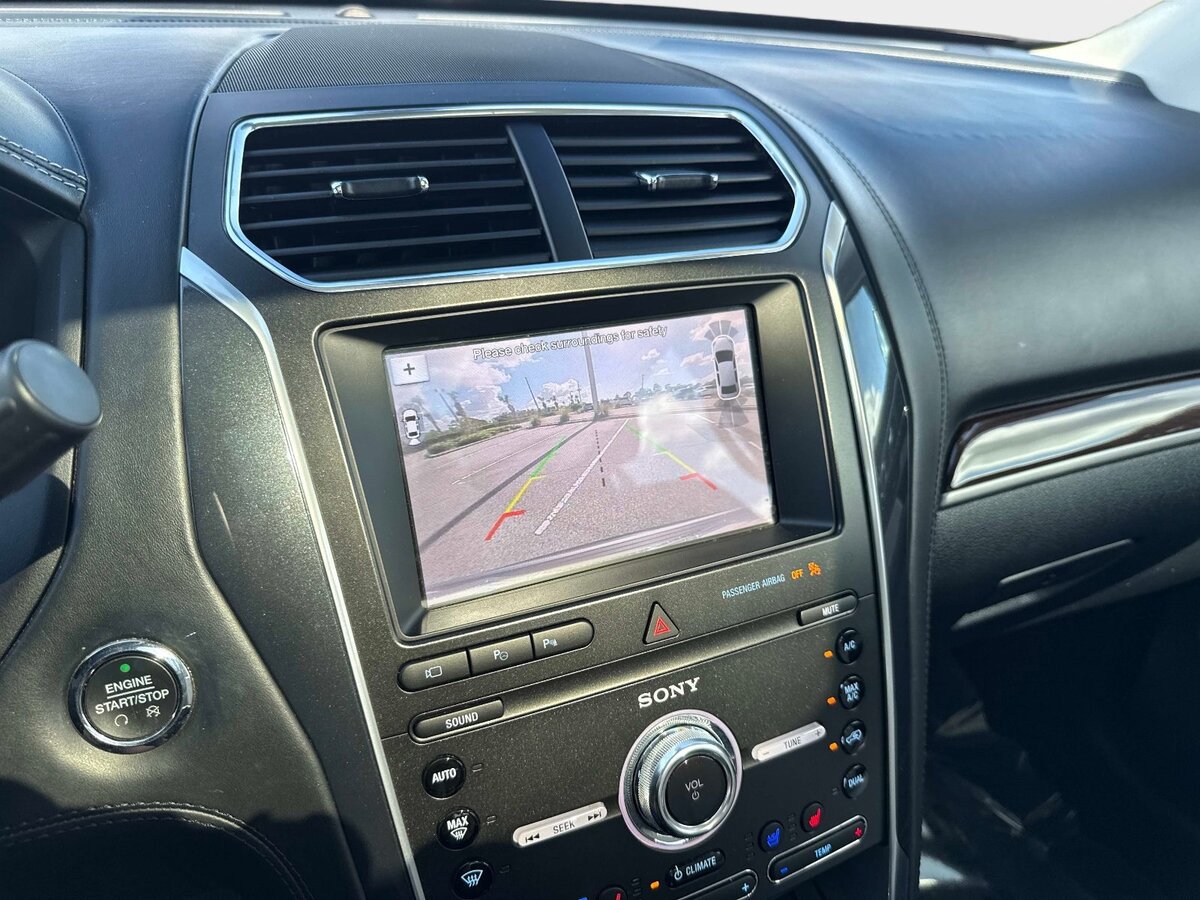 Used 2019 Ford Explorer Platinum AWD/4WD image 28