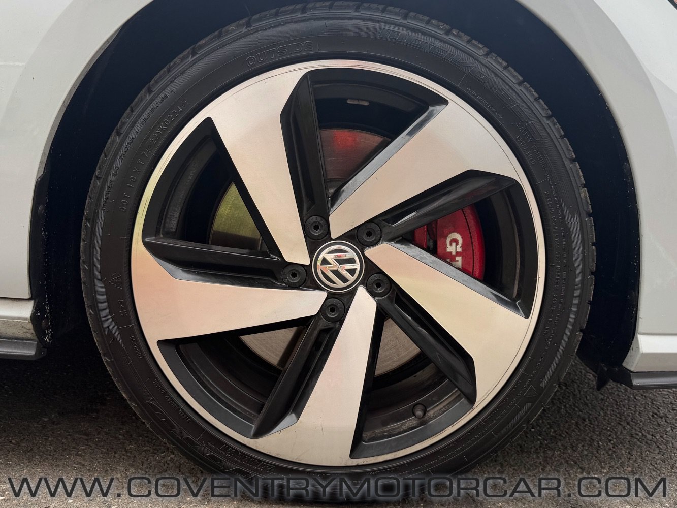 Used 2019 Volkswagen GTI SE w/ SE Experience Package FWD image 10