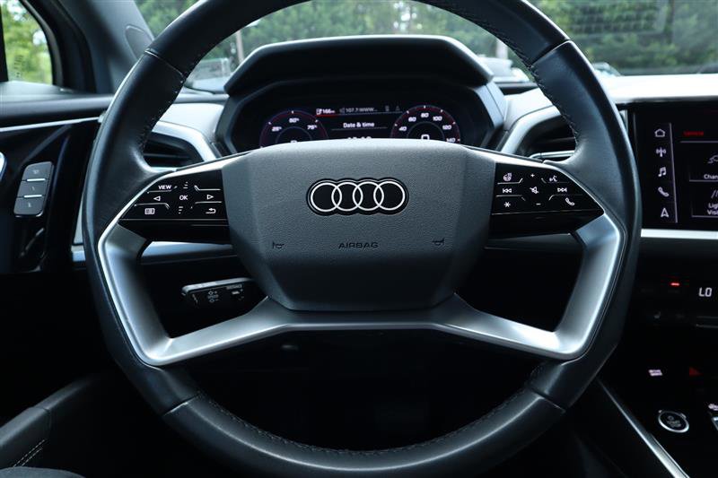Used 2024 Audi Q4 e-tron Premium Plus image 28