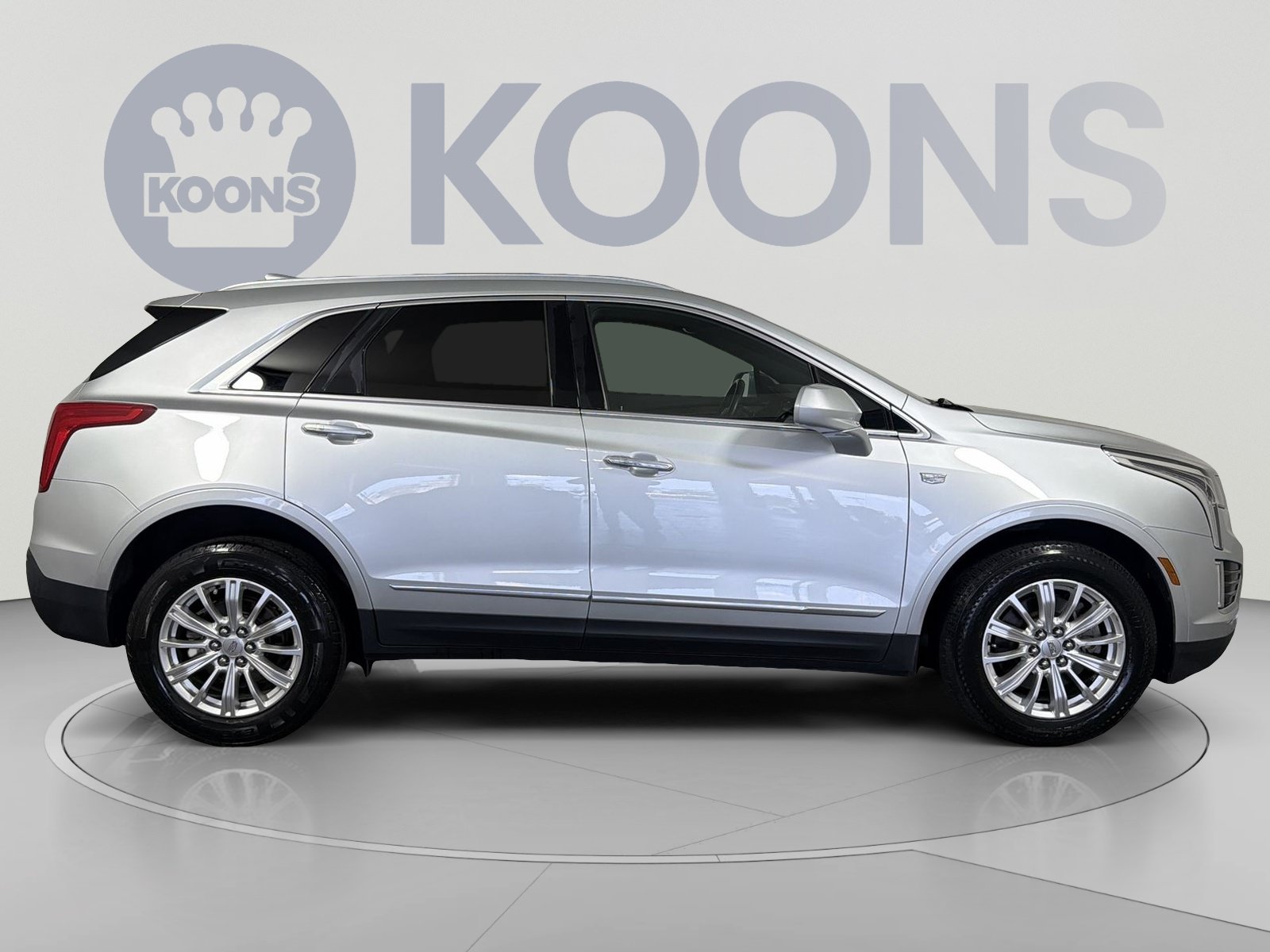 Used 2017 Cadillac XT5 FWD image 8