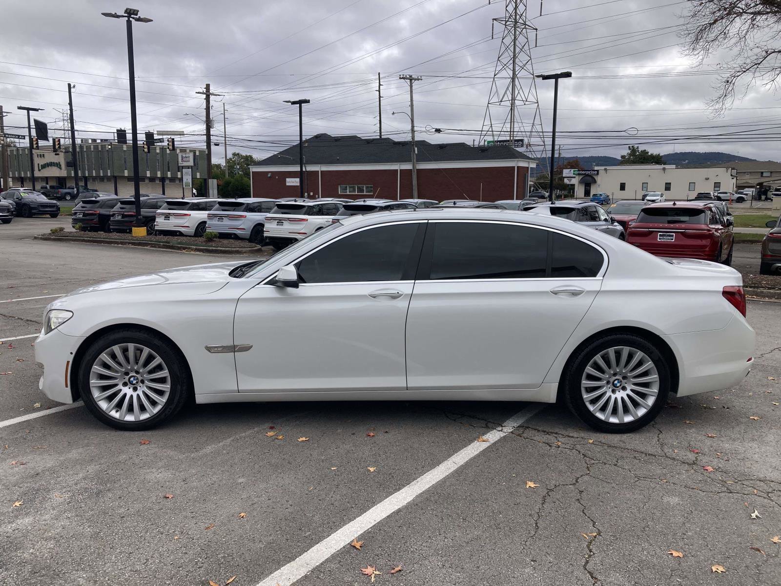 Used 2013 BMW 750Li RWD image 9