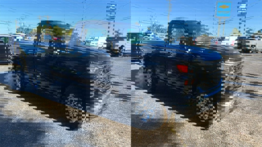 New 2025 Chevrolet Silverado 1500 W/T w/ WT Safety Package image 3