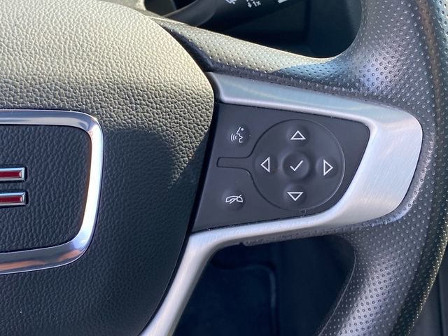 Used 2022 GMC Terrain SLE w/ Driver Convenience Package image 17