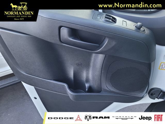 Used 2025 RAM ProMaster 2500 w/ Convenience Group FWD image 15