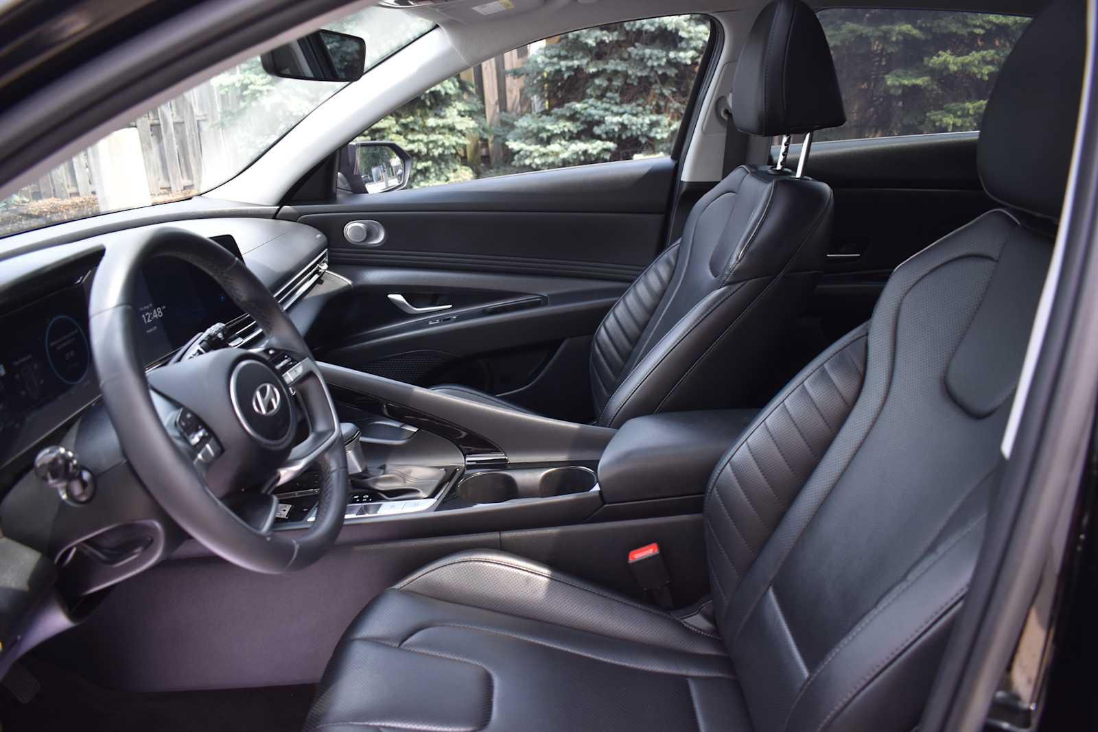 Used 2024 Hyundai Elantra Limited FWD image 14