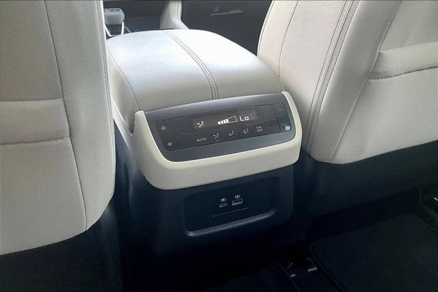 Used 2025 Nissan Pathfinder SV AWD/4WD image 10