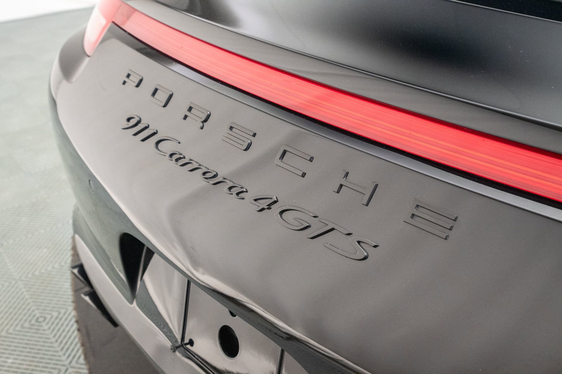 Used 2015 Porsche 911 Carrera 4 GTS image 50