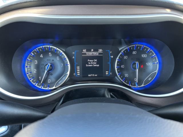 Used 2017 Chrysler Pacifica LX image 12