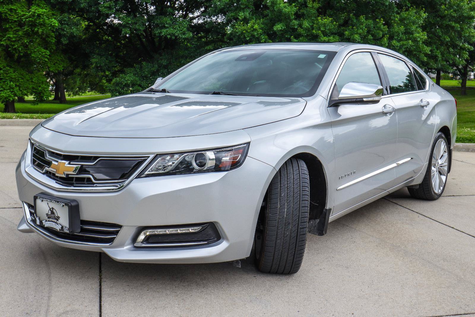 Used 2018 Chevrolet Impala Premier w/ Premier Confidence Package FWD image 3