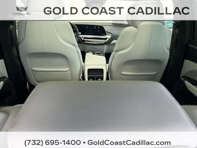 Certified 2024 Cadillac Lyriq Luxury AWD/4WD image 11
