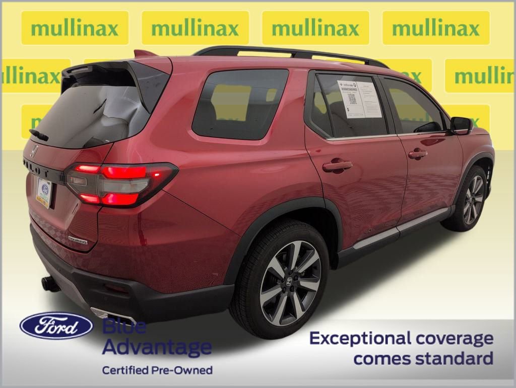 Used 2024 Honda Pilot Touring image 4