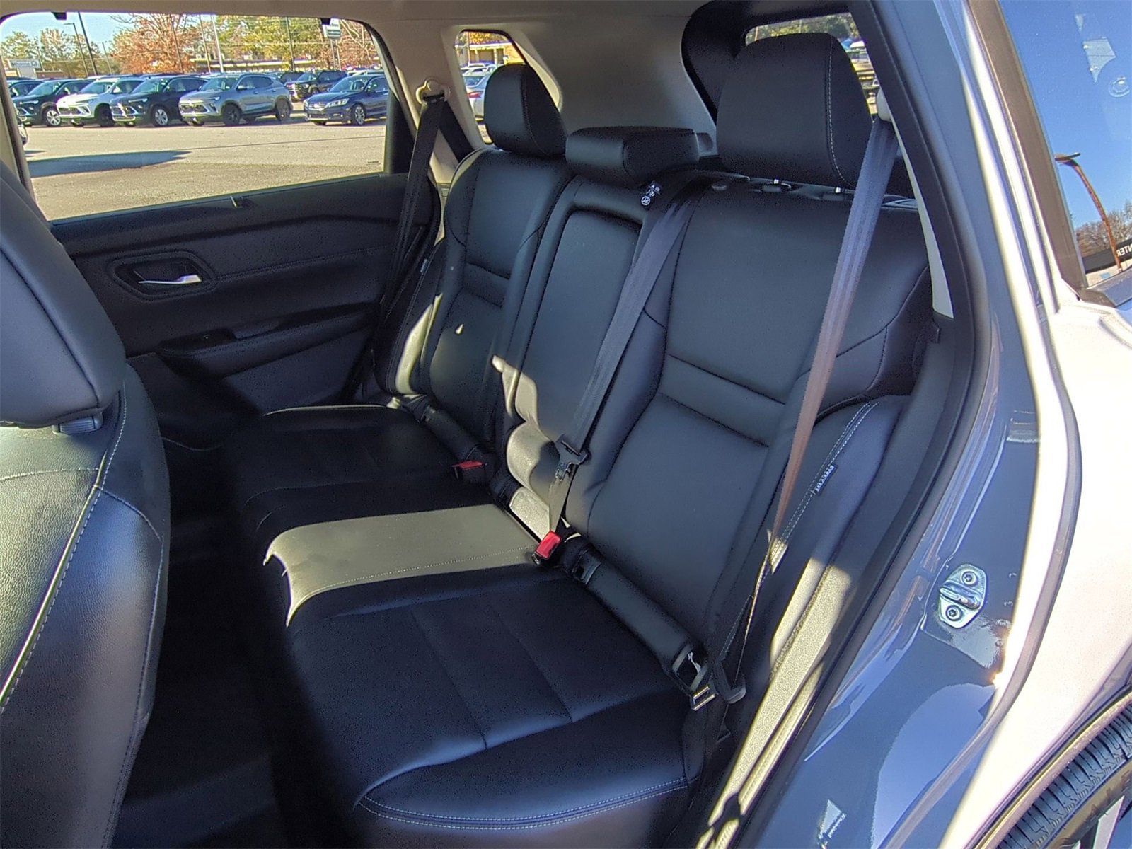 Used 2024 Nissan Rogue SL w/ SL Premium Package image 25