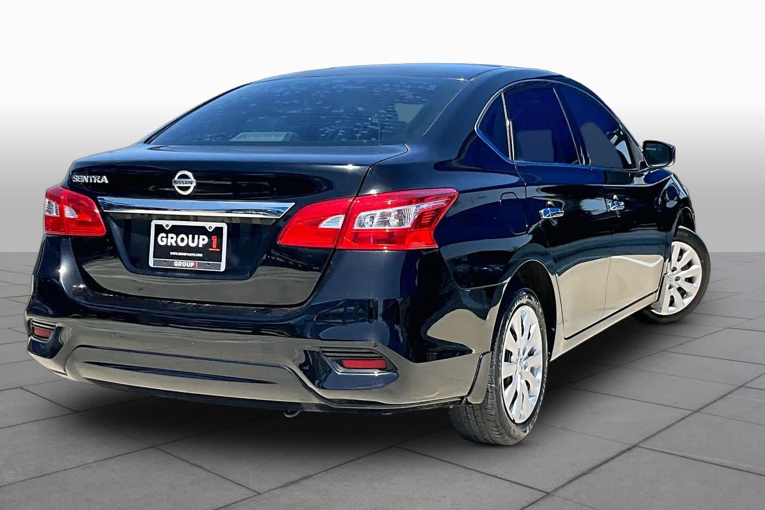 Used 2019 Nissan Sentra S FWD image 13