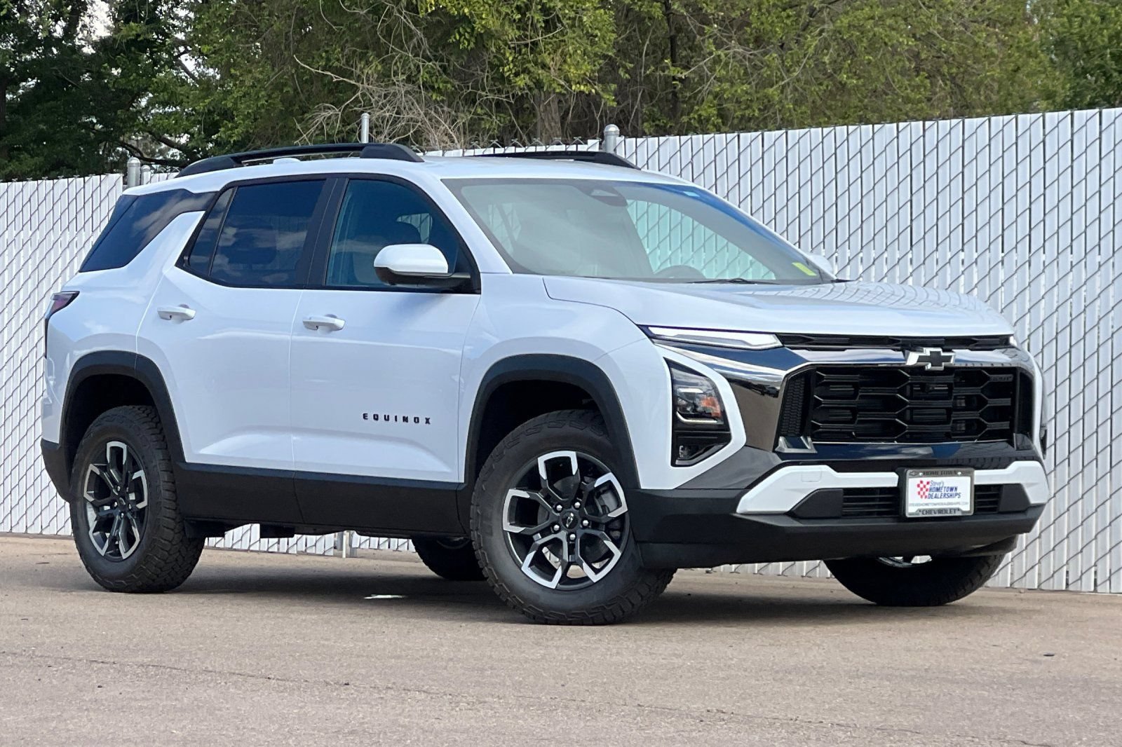 New 2026 Chevrolet Equinox ACTIV w/ Safety and Technology Package AWD/4WD image 2