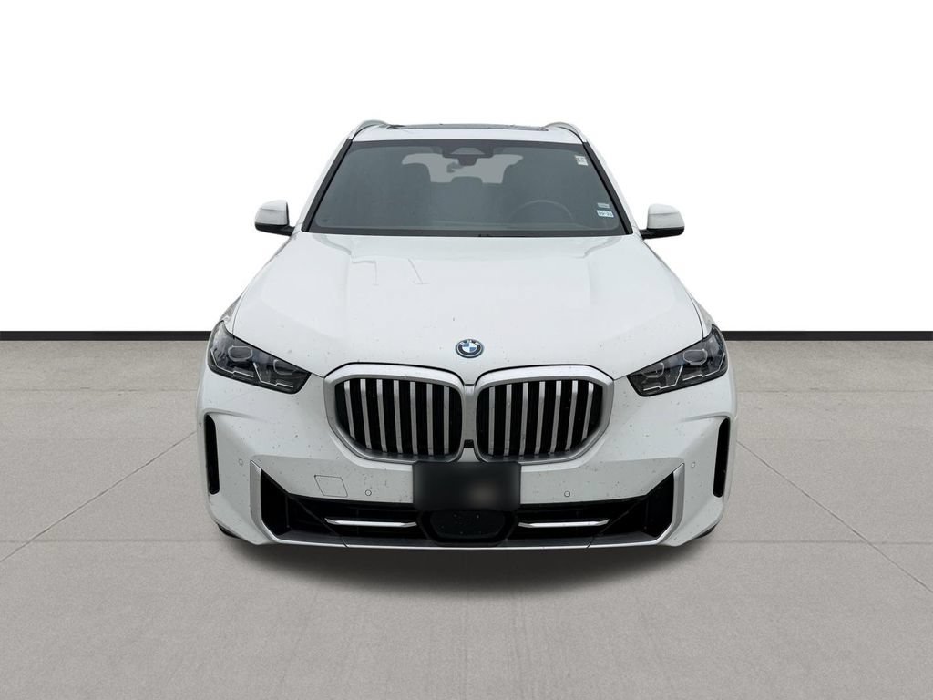 Used 2025 BMW X5 xDrive50e AWD/4WD image 2