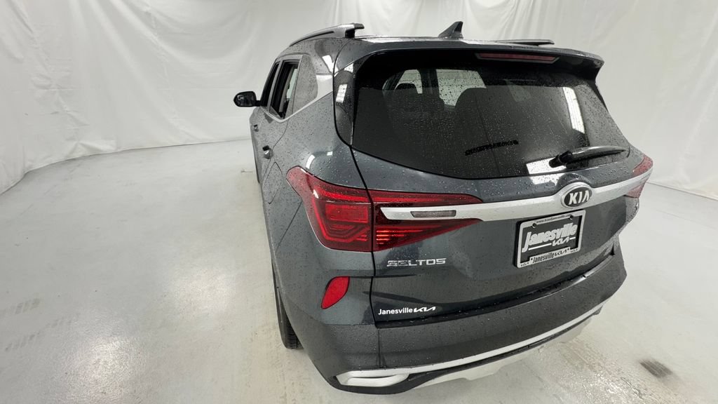 Used 2021 Kia Seltos S AWD/4WD image 5