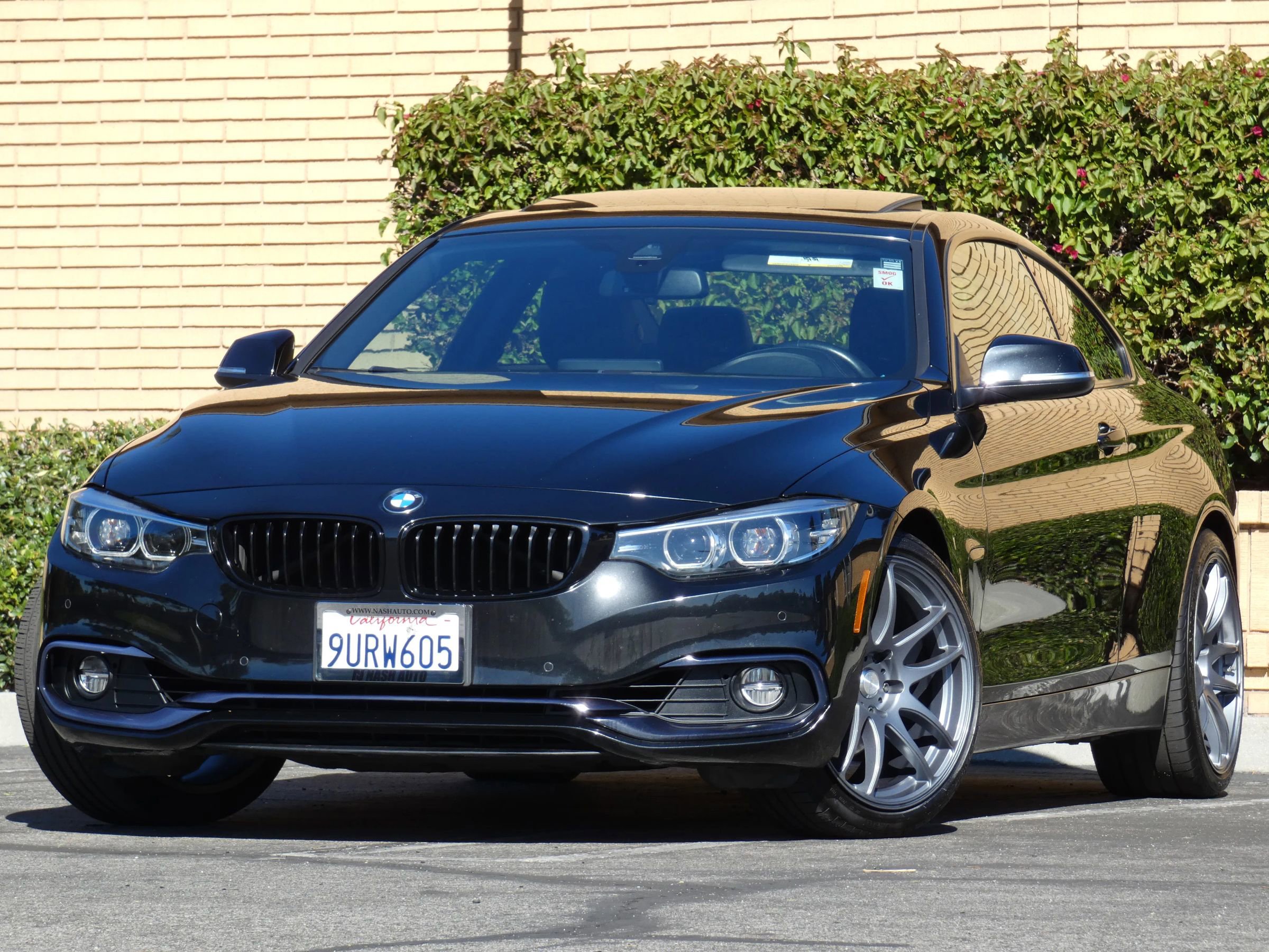 Used 2020 BMW 430i Coupe w/ Convenience Package image 2