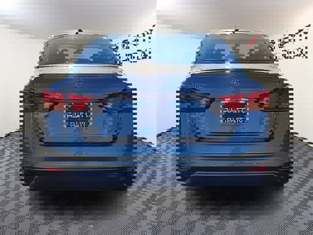 Used 2024 Nissan Altima 2.5 SV image 5