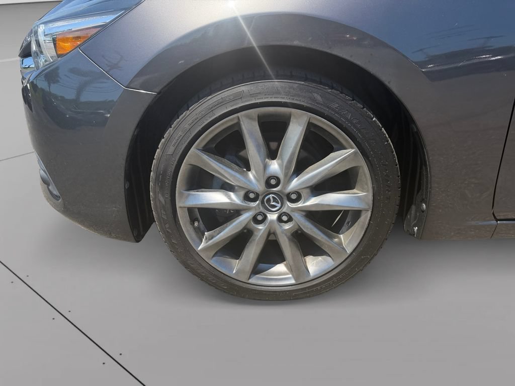 Used 2018 MAZDA MAZDA3 Grand Touring FWD image 9