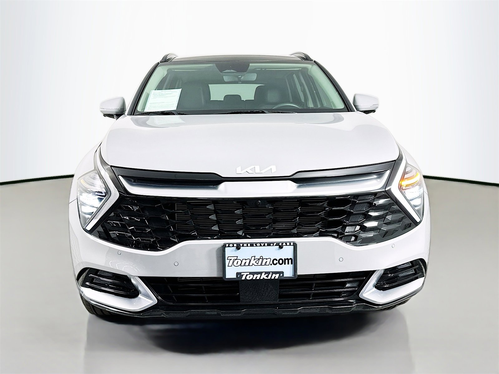 Used 2024 Kia Sportage SX image 2