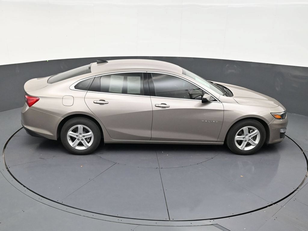 Used 2025 Chevrolet Malibu LS FWD image 18