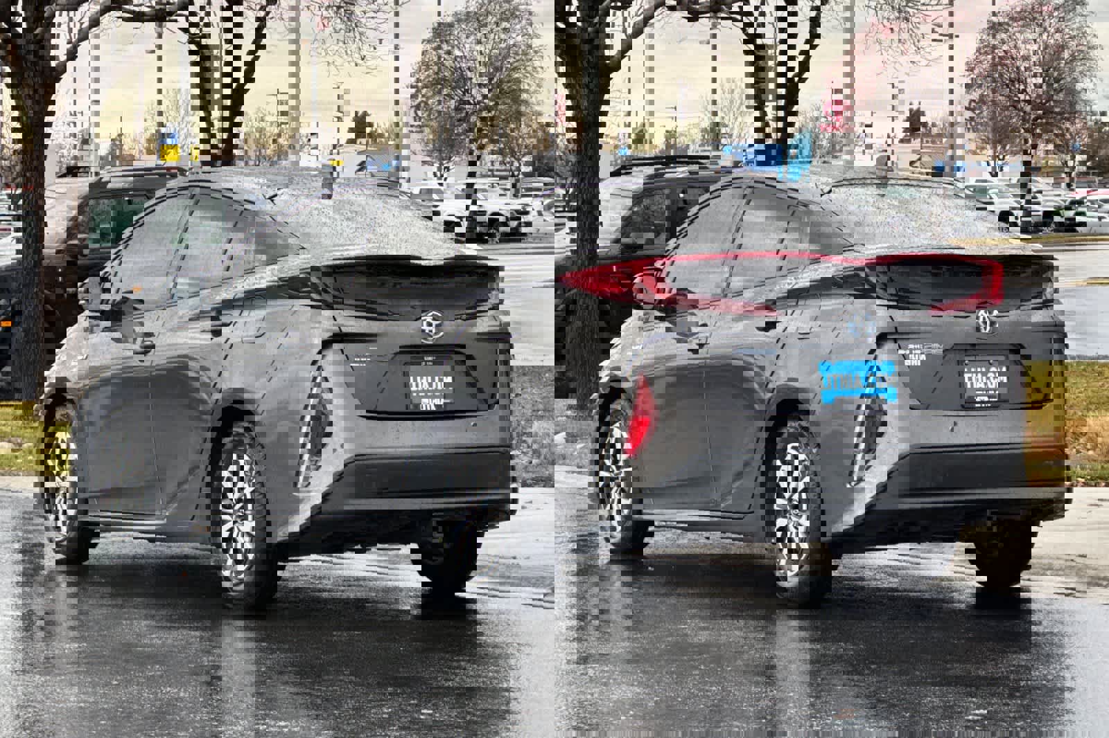 Used 2017 Toyota Prius Prime Advanced image 6