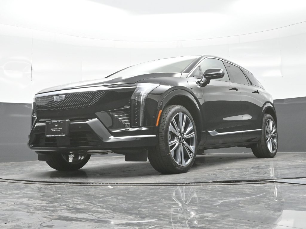 New 2027 Cadillac Optiq Premium Luxury w/ LPO, Floor Liner Package AWD/4WD image 20
