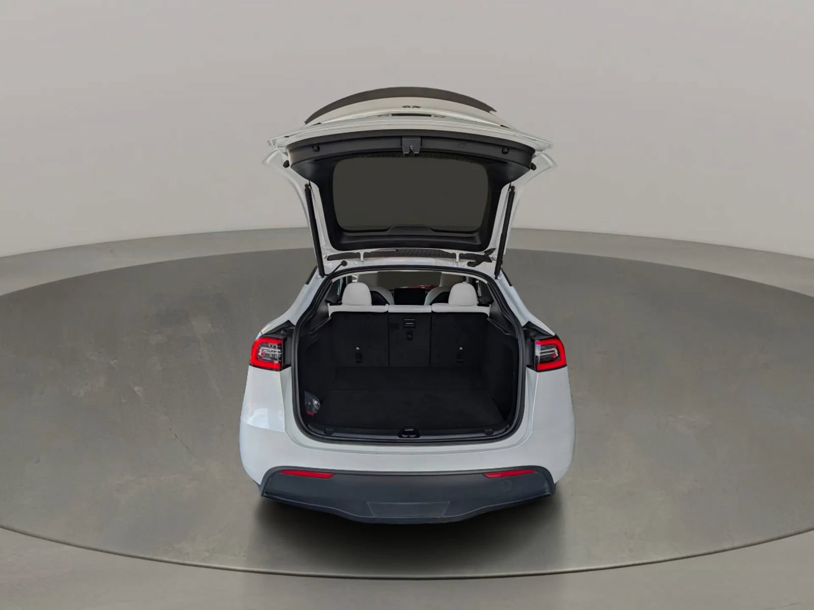 Used 2023 Tesla Model Y Performance AWD/4WD image 13