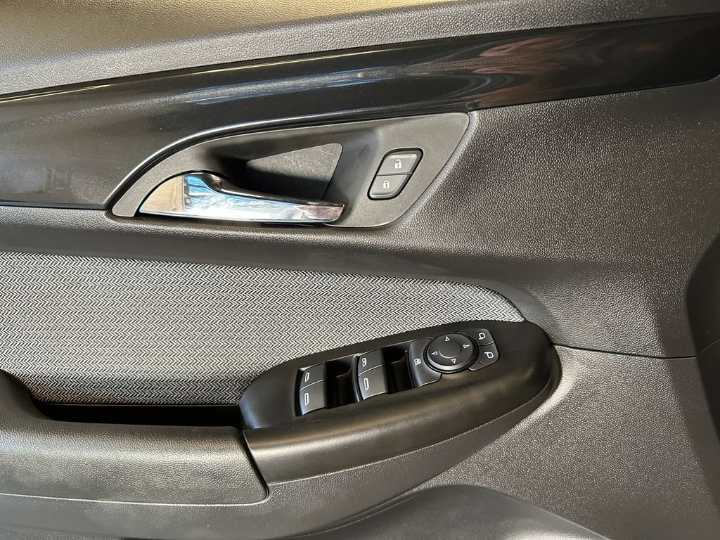 Used 2024 Chevrolet TrailBlazer LT w/ Convenience Package FWD image 19