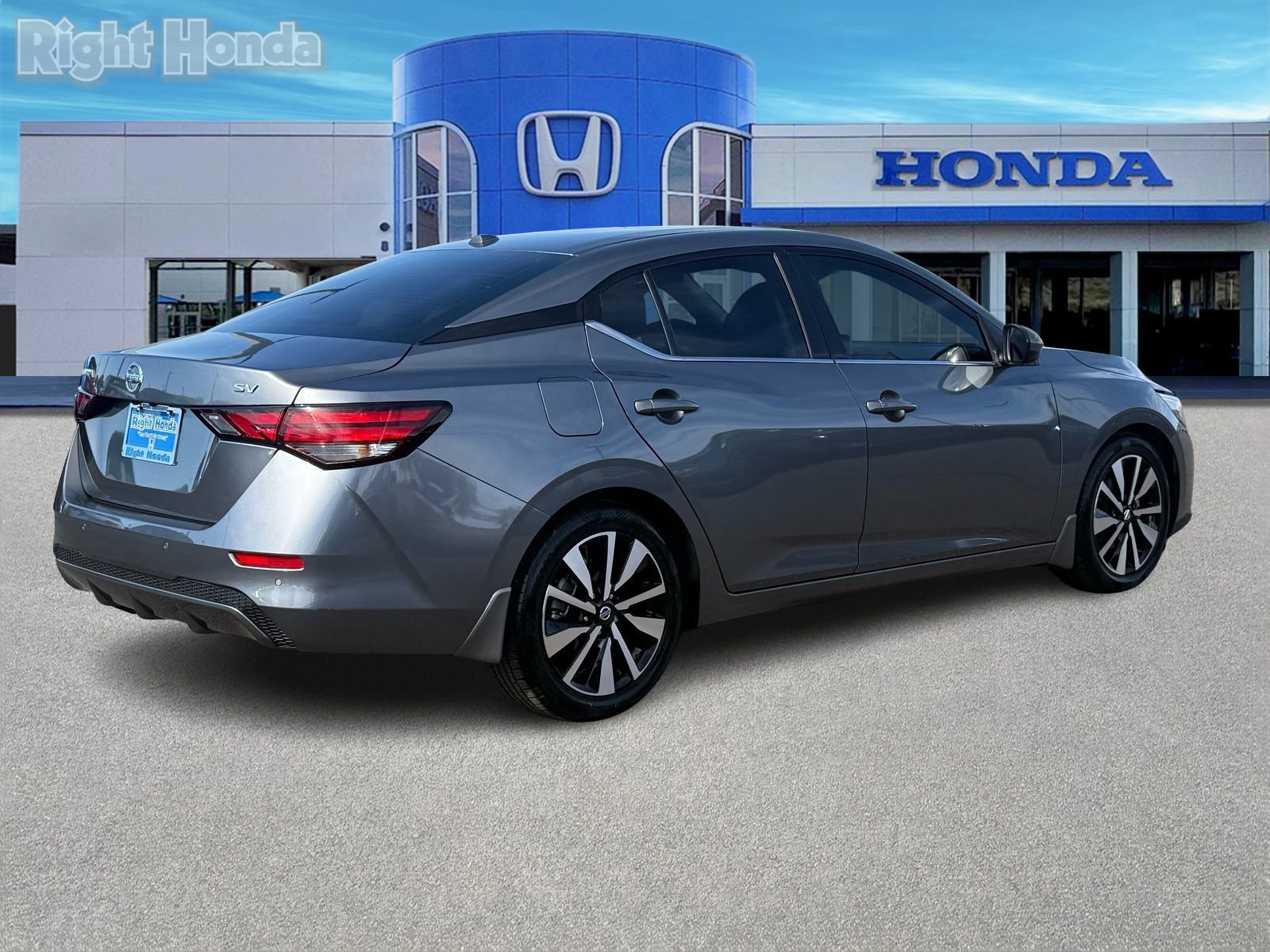 Used 2022 Nissan Sentra SV w/ SV Premium Package image 8