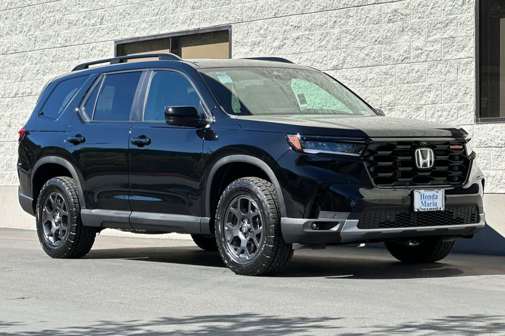 New 2025 Honda Pilot TrailSport video 2