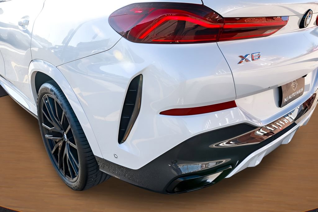 Used 2023 BMW X6 xDrive40i w/ M Sport Package image 7