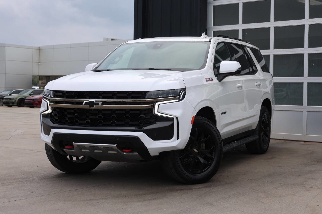 Used 2022 Chevrolet Tahoe Z71 w/ Luxury Package image 3