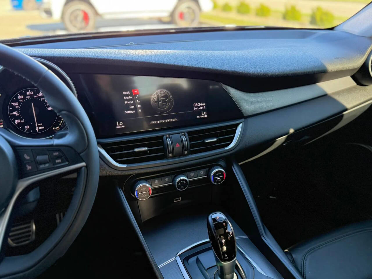 Used 2019 Alfa Romeo Giulia w/ Quick Order Package 22K Sport RWD image 19