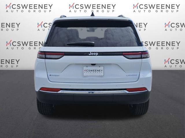 New 2026 Jeep Grand Cherokee Laredo image 4