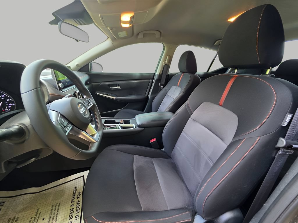 Used 2023 Nissan Sentra SR FWD image 15