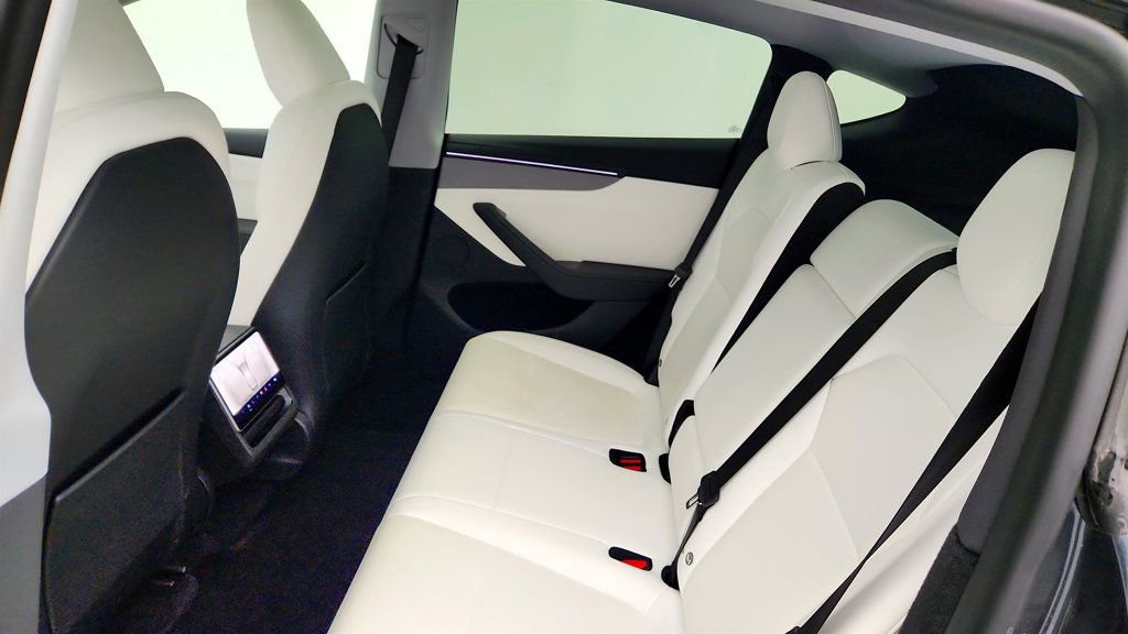 Used 2026 Tesla Model Y 2WD image 24