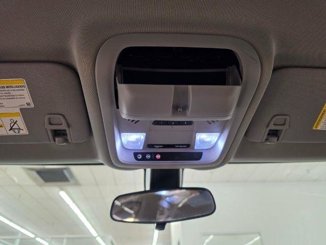 Used 2018 Chevrolet Equinox LT FWD image 27
