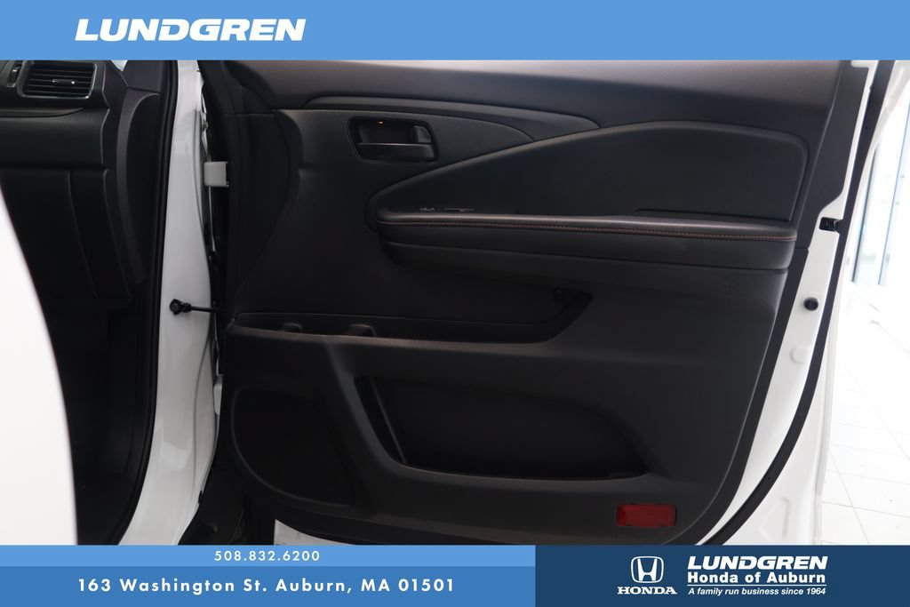 Used 2024 Honda Passport TrailSport image 16