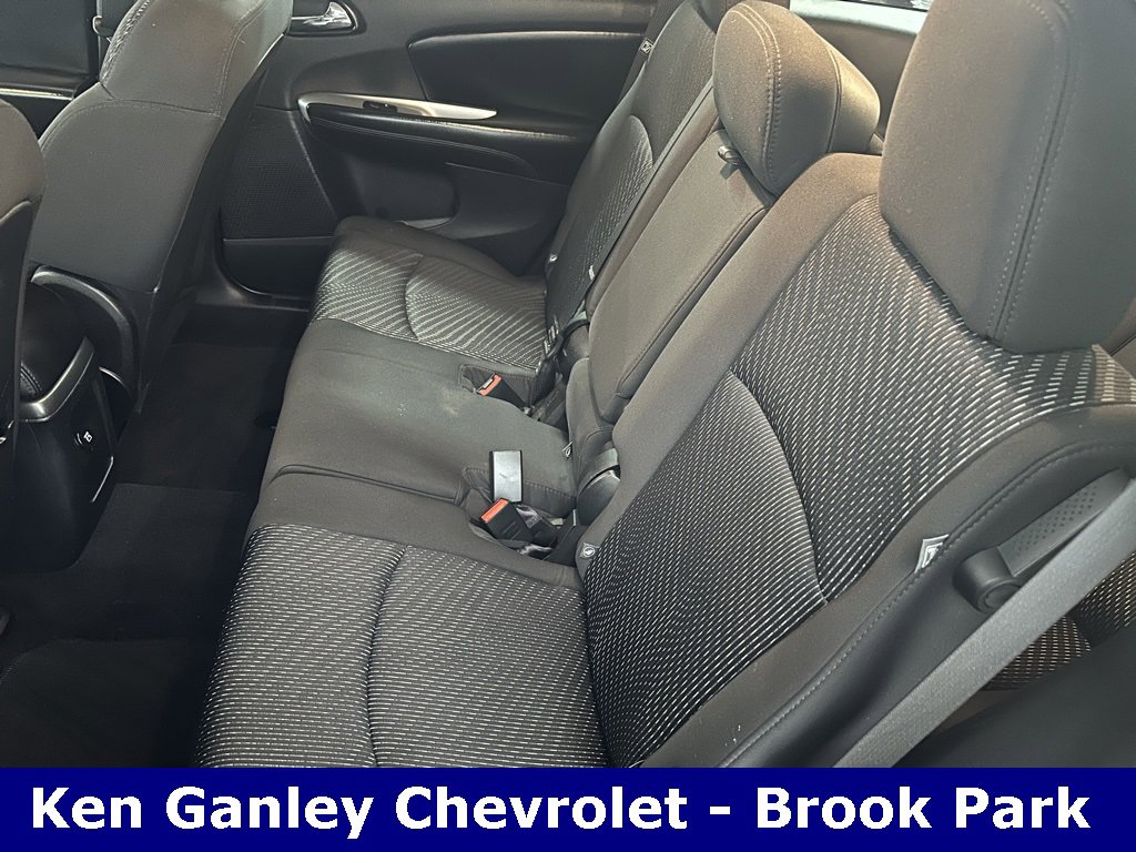 Used 2014 Dodge Journey SXT w/ Flexible Seating Group image 17