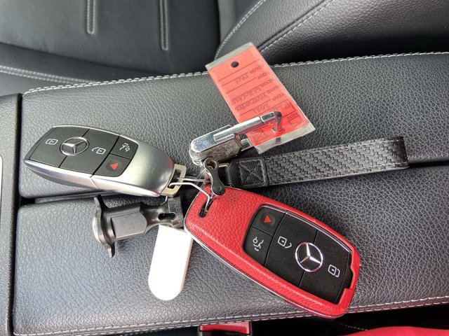 Used 2021 Mercedes-Benz GLB 250 4MATIC image 42