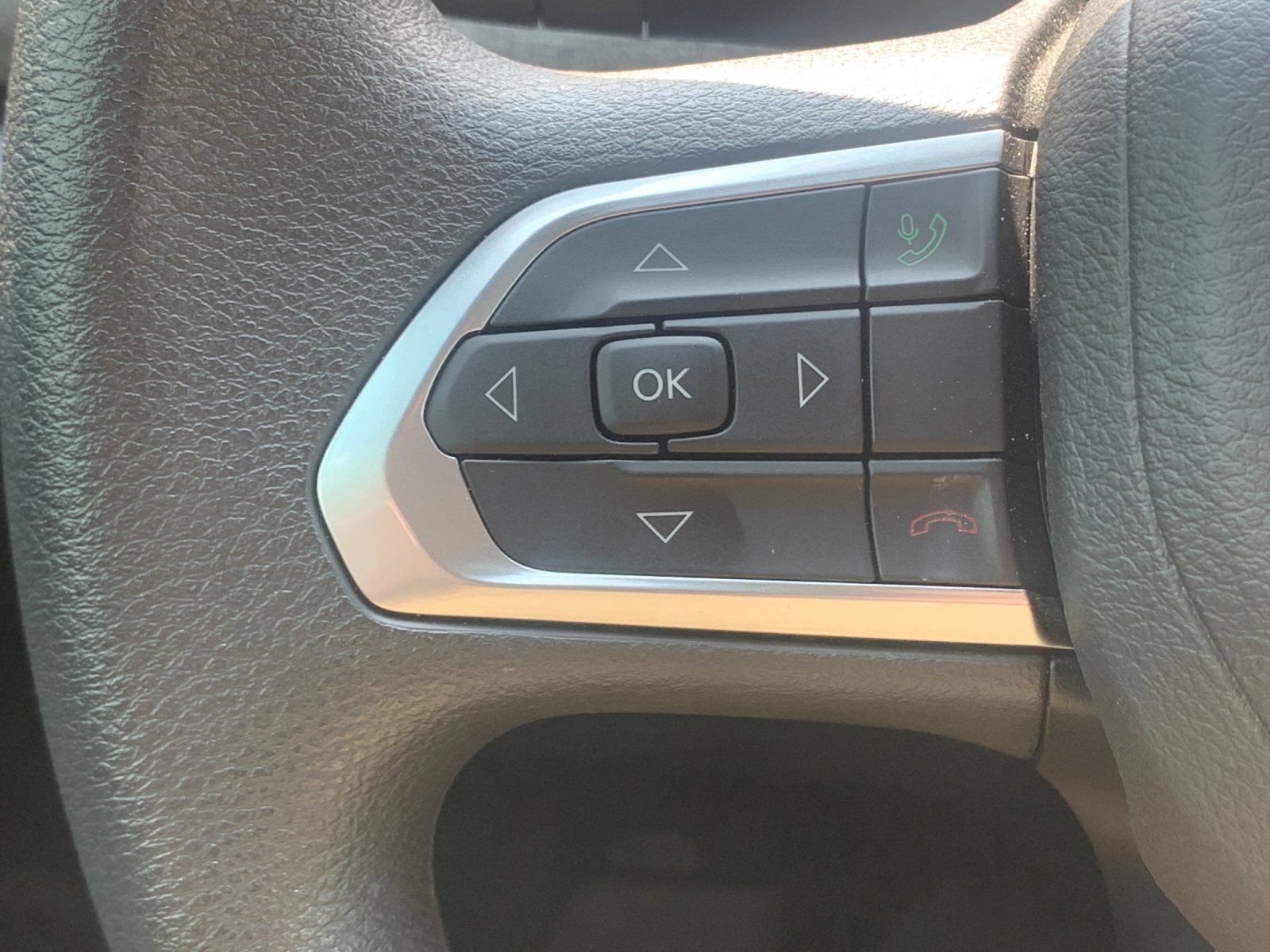 Used 2025 Jeep Compass Sport AWD/4WD image 28