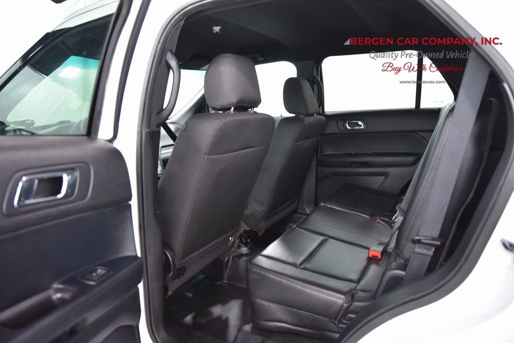 Used 2016 Ford Explorer 4WD Police Interceptor image 12