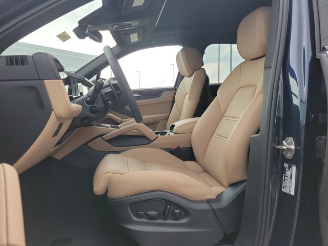 New 2026 Porsche Cayenne AWD/4WD image 23