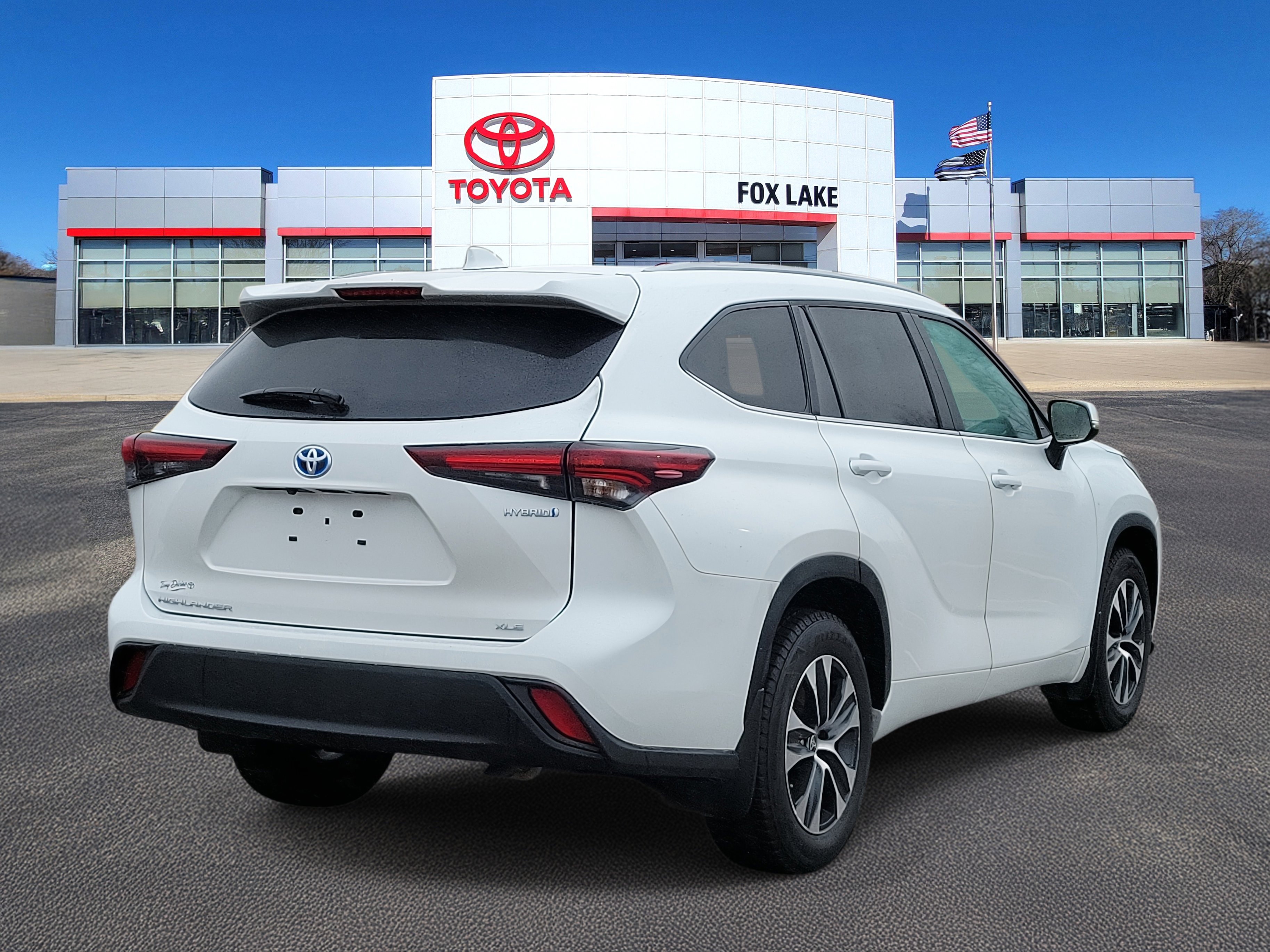 Used 2024 Toyota Highlander XLE image 4