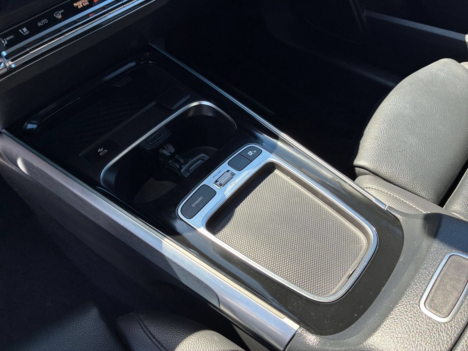 Used 2025 Mercedes-Benz GLB 250 4MATIC image 43
