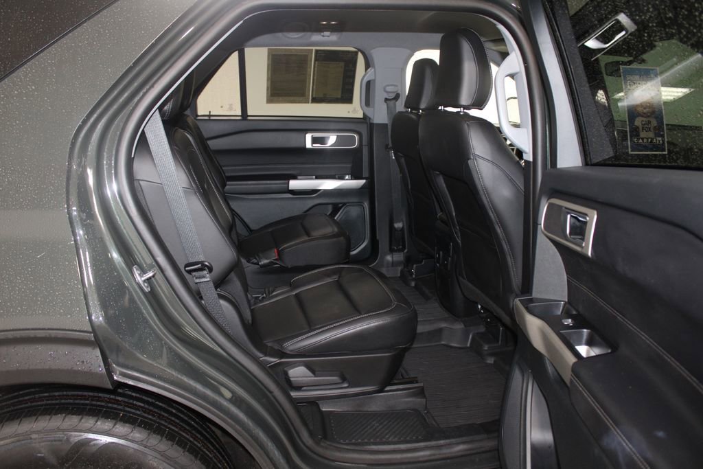 Used 2023 Ford Explorer XLT w/ Equipment Group 202A image 34