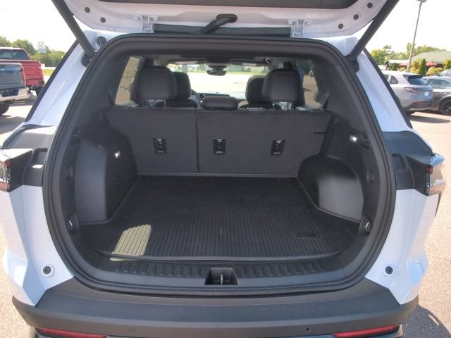 New 2026 Chevrolet Equinox RS w/ Safety and Technology Package FWD image 35