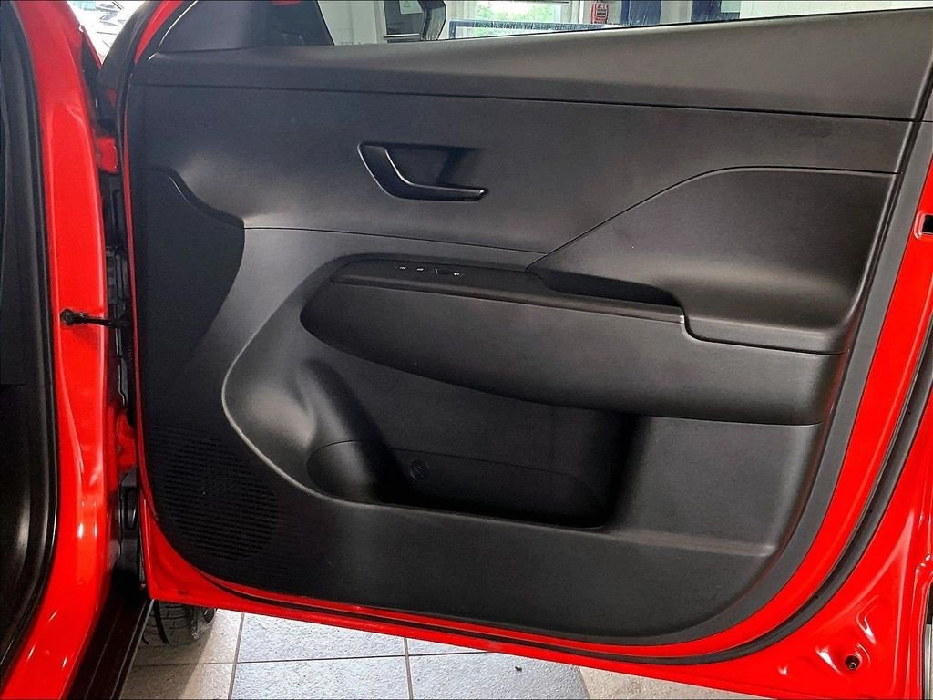 Used 2024 Hyundai Kona SEL FWD image 12